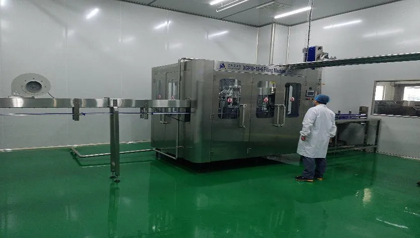 Capping and coding at the end of the bottling line